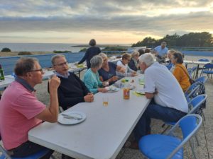 Messe, marche et repas partagé pour dire au revoir au P. Armand.